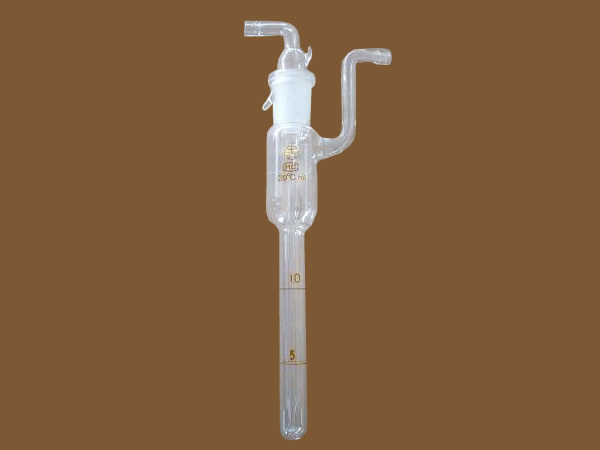 �����������չ�